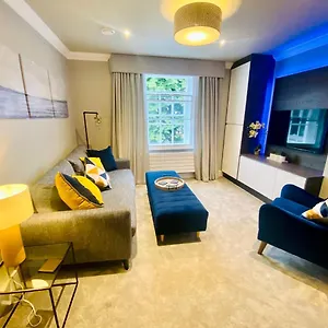 10 Bootham House - Luxury Centre With Free Parking For One Car York